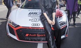 吊带连体裤怎么搭配 吊带连体裤怎么搭配